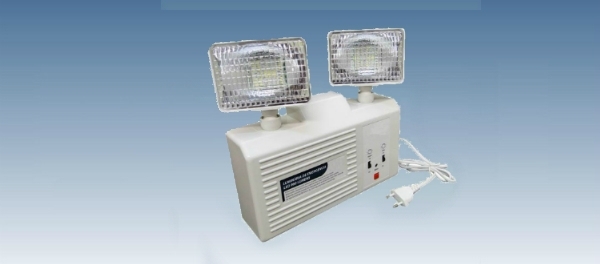 luminária de emergência com 2 farol e bateria grande