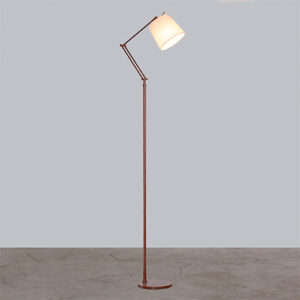 Luminária de Chão Articulada Emborda com Cúpula em Tecido