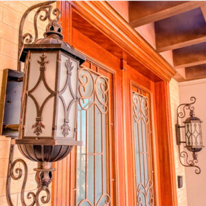 Luminária de Parede Arandela Externa Colonial com Rinchos