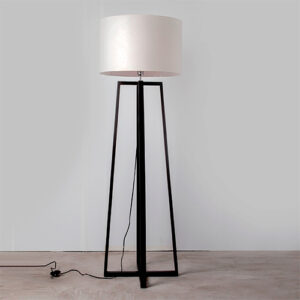 Luminária de Piso de Madeira Quadrada com Cúpula em Tecido