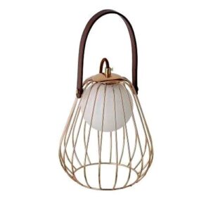 abajur-aramado-dourado-moderno-com-fita-de-couro-e-globo-de-vidro