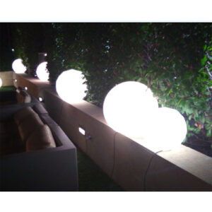 luminaria-bola-de-chao-para-area-externa-jardim-a-prova-de-agua-plastico-branca