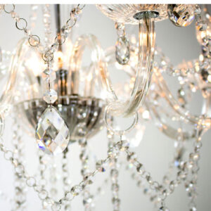 lustre-candelabro-angel-8-lampadas-cromado-com-cristais-transparente-bella-lampadas-vela-led-detalhe