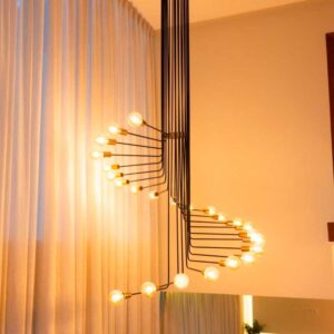 lustre-moderno-espiral-hastes-24-lampadas-preto-e-cobre-2