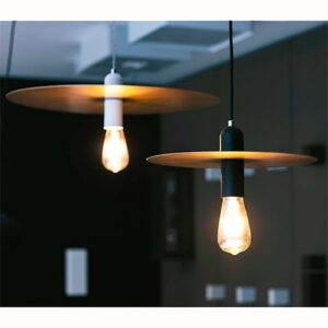 pendente-disco-lampada-filamento-sirius-preto-e-dourado-2