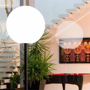 poste-de-jardim-com-globo-branco-grande-40cm-60cm-90cm-2
