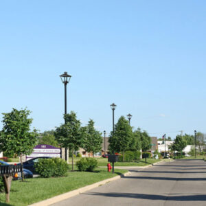 poste-de-luz-quadrado-colonial-urbano-com-painel-de-led-50w