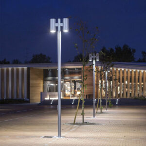 poste-decorativo-duplo-foco-cilindrico-panelinha-ambientada-2