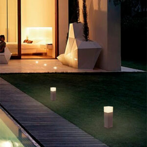 poste_balizador_cube_26_cm_ambientado