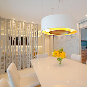 pendente_madeira_cilindro_duplo_fechado_ambientado