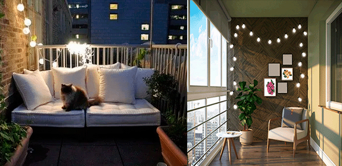 Lado Esquerdo: Uma varanda noturna em estilo rústico ou urbano. Há um banco confortável com almofadas brancas grandes. As luzes estão penduradas no corrimão e na parede de tijolos. Um gato está sentado no assento. Lado Direito: Uma sacada moderna e fechada. A parede de fundo tem revestimento em madeira escura. Há um conjunto de quadros vazios com uma foto colorida central, uma poltrona de design, uma mesinha lateral branca e um vaso de planta verde grande. As luzes estão dispostas em zigue-zague na parede.