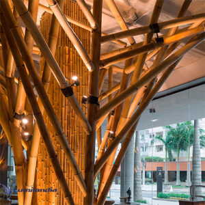 Spot Focco com Cinta com LED Integrado