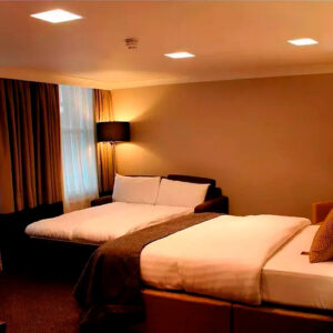 luminaria_embutir_quadrada_21w-ambientada