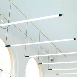 pendente_tubular_2_lampadas_ambientada