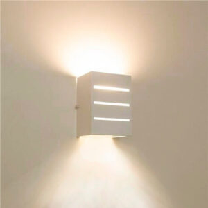 Luminária de Parede Arandela 2 Focos 3 Frisos