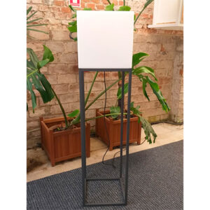 Luminária de Chão Coluna Kúbica