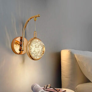 arandela_pendente_dorada--ambientada