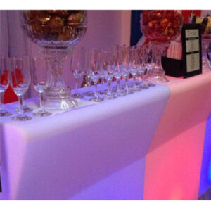 balcao-iluminado-usando