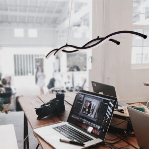 pendente_vika_preto-ambientado