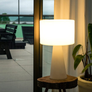 abajur_Polietileno_tradicional_simpla_ambientado-2