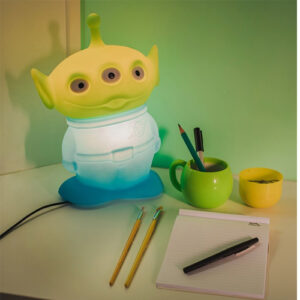 abajur_infantil_Polietilen_ALIEN_ambientado