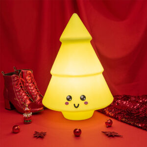 abajur_infantil_Polietilen_ÁRVORE_NATAL_KAWAII_ambientada-2