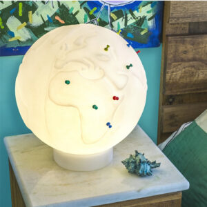 abajur_infantil_Polietilen_PUSH_PIN_ambientada-2