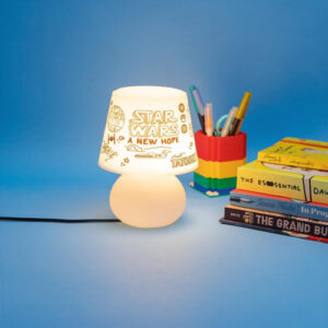 abajur_infantil_Polietilen_STAR_WARS_DOODLES_ambientado3