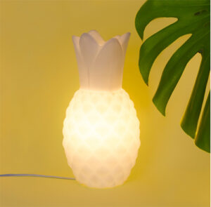 abajur_infantil_Polietilen_abacaxi_ambientado