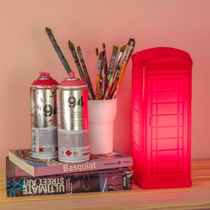 abajur_infantil_Polietilen_cabine_telefonica-ambientada