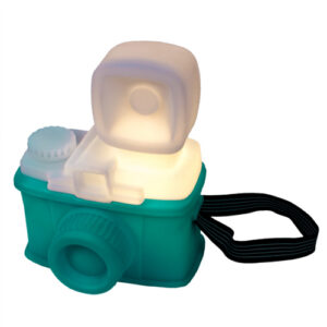 abajur_infantil_Polietilen_camera_retro-verde_branca