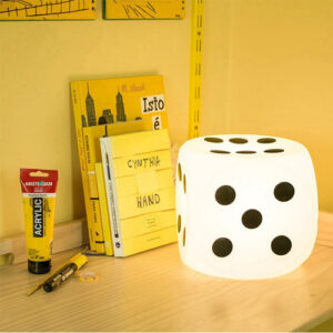 abajur_infantil_Polietilen_dado_ambientado-2