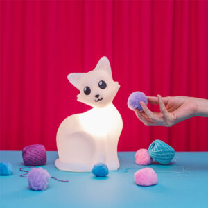 abajur_infantil_Polietilen_gatinha-branca-ambiennnnnnnnnda