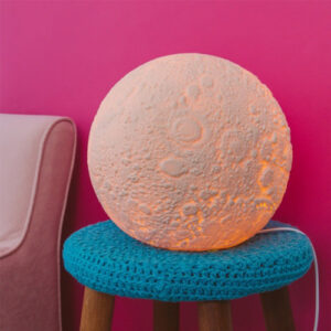 abajur_infantil_Polietilen_lua_ambientado-2