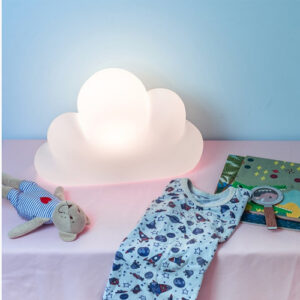 abajur_infantil_Polietilen_nuvem-controle-remoto-ambientada
