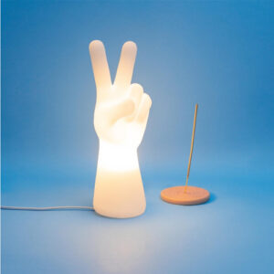 abajur_infantil_Polietilen_pas_e_amor-ambientado