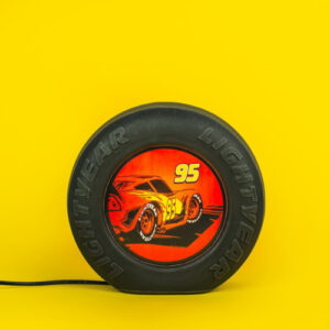 abajur_infantil_Polietileno_RODA_CARROS_VERMELHO_amarelo