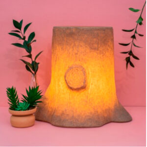 banco_tronco_arvore_ambientada