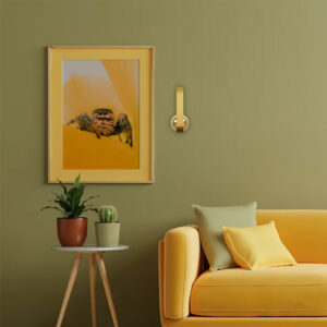 ARANDELA_ARUNA-_dorada-ambientada