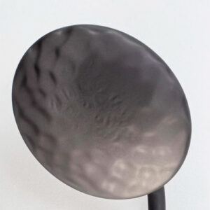 arandela_petra_preto_detalhe