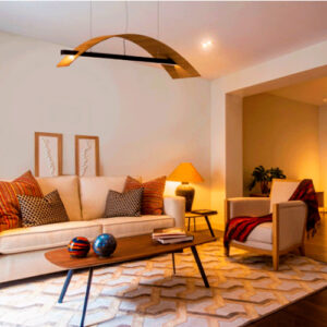 pendente_madeira_wave_curvado_imbuia_ambientada