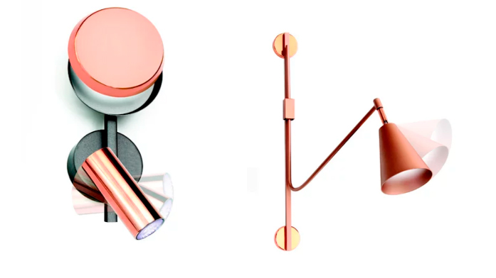 A imagem mostra duas arandelas modernas em tom de rosé metálico. Esquerda: Possui discos (um maior, um menor) e um foco cilíndrico móvel para luz direcionada. Direita: Apresenta uma barra vertical com um braço articulado que sustenta uma cúpula cônica e móvel. ambas têm acabamento liso e brilhante.