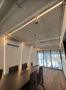 Acerte na Iluminação da Sala de Reunião