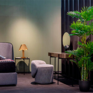 abajur_madeira_reta_dandara_ambientado