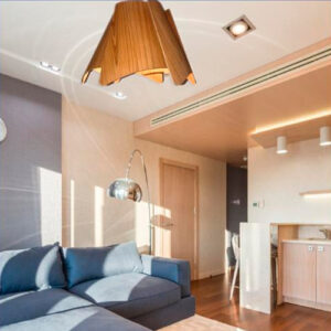 pendente_madeira_mandala_medio_ambientado