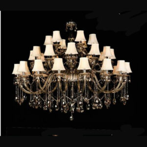 lustre_cristal_36_lampadas com cupulas em metal